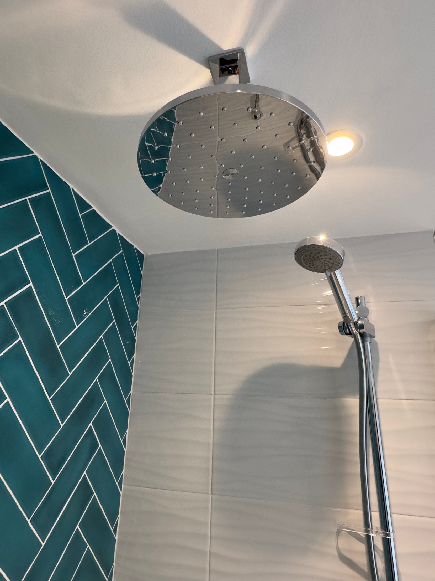 Tiled shower installation